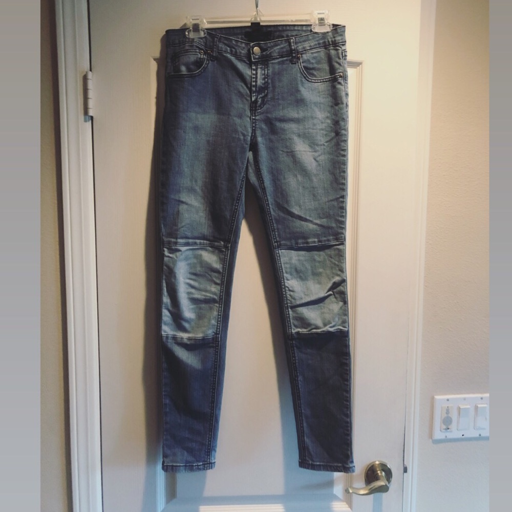 Skinny stretchy light denim jeans